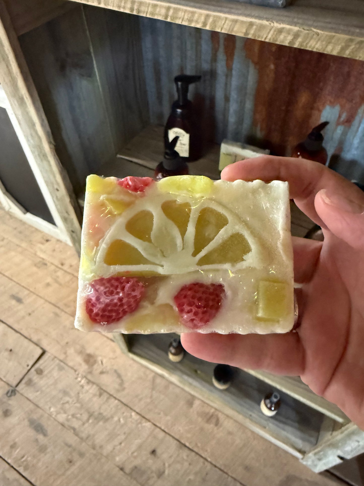 STRAWBERRY LEMONADE BAR SOAP